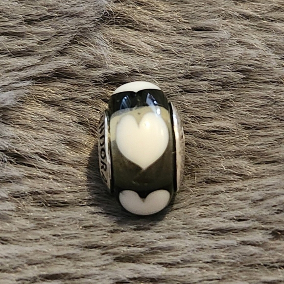 NEW Authentic Pandora Charm.  Bundle to save on shipping costs!  Please check ou - Picture 1 of 3